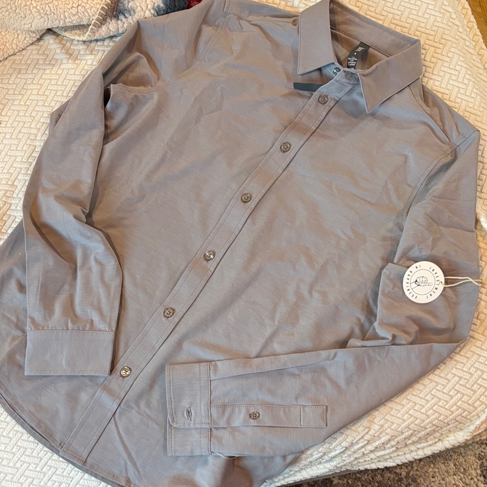 Vuori Men's Long Sleeve Bridge Casual Gray Button-Down Shirt, new but has mark - Picture 4 of 6